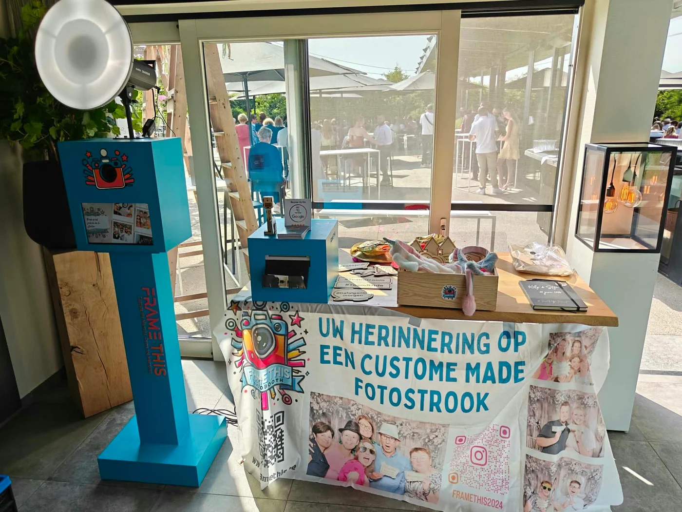 Frame This photobooth with printer on location